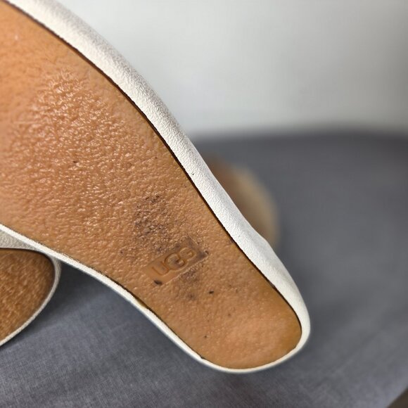 Women's UGG Olive High-Top Sneaker Nubuck Sheepskin Zip - Size 7.5 - Picture 7 of 10